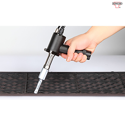20KHz Handheld Ultrasonic Welding Machine For Plastic Welding